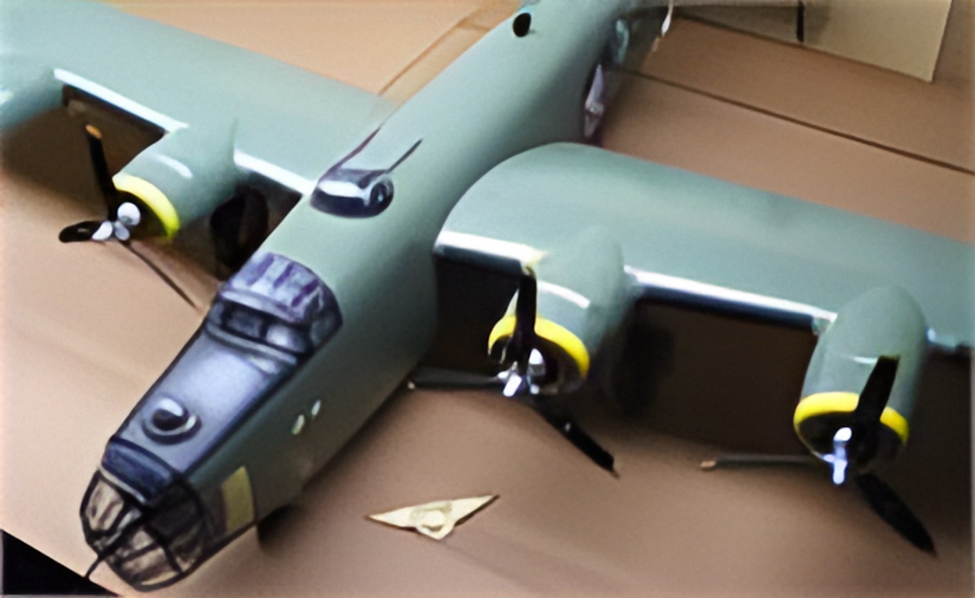 2000 - Giant Scale WWII Models