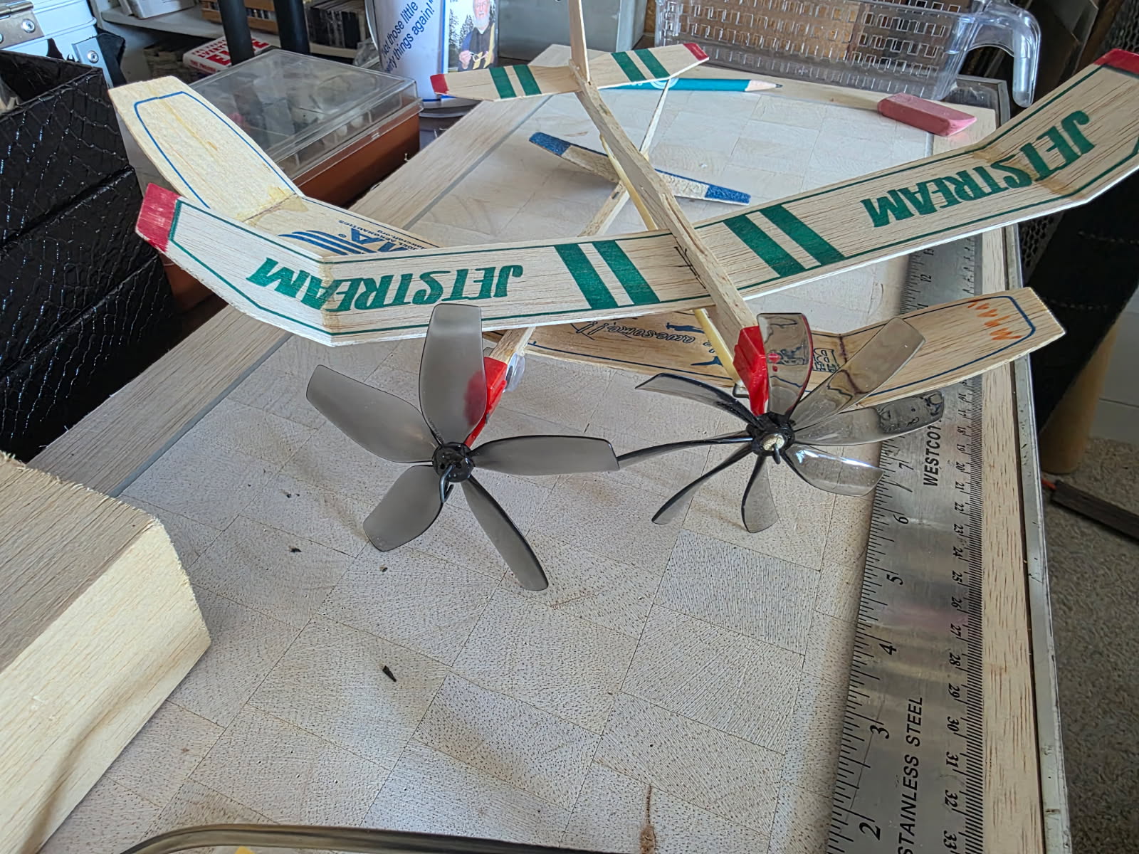 SkyStreak and Jetstream motorplanes, testing weird propeller alternatives